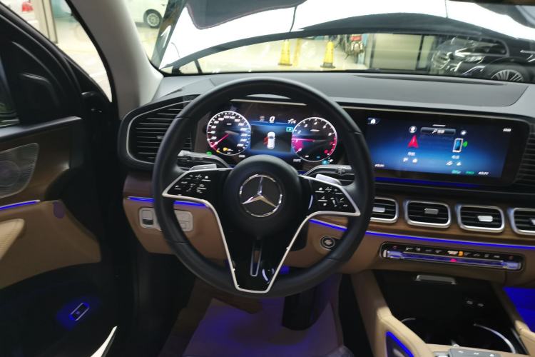Used Mercedes-Benz GLE 2024 GLE 450 4MATIC Stylish Model Steering Wheel