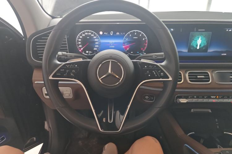 Used Mercedes-Benz GLE 2024 GLE 450 4MATIC Stylish Model Steering Wheel