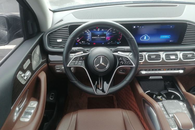 Used Mercedes-Benz GLE 2024 Refreshed GLE 350 4MATIC Stylish Edition Steering Wheel