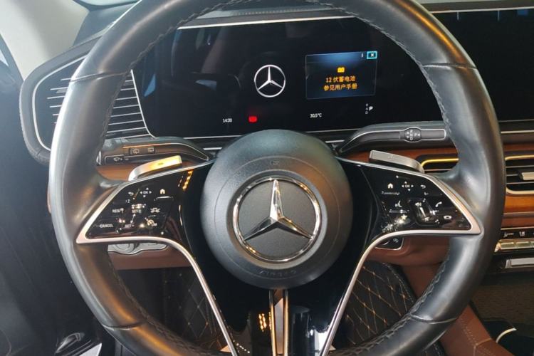 Used Mercedes-Benz GLE 2024 GLE 450 4MATIC Stylish Model Steering Wheel
