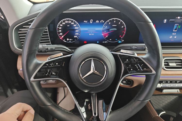 Used Mercedes-Benz GLE 2024 GLE 450 4MATIC Stylish Model Steering Wheel