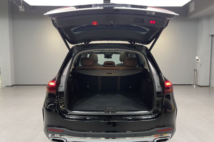 Used Mercedes-Benz GLE 2024 GLE 350 4MATIC Stylish Model Trunk