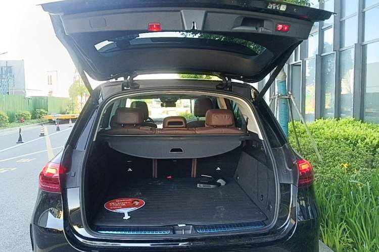 Used Mercedes-Benz GLE 2024 GLE 450 4MATIC Stylish Model Trunk