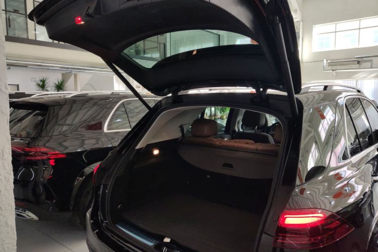 Used Mercedes-Benz GLE 2024 GLE 450 4MATIC Stylish Model Trunk