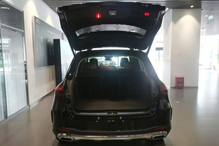 Used Mercedes-Benz GLE 2024 GLE 450 4MATIC Stylish Model Trunk