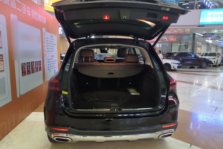 Used Mercedes-Benz GLE 2024 GLE 450 4MATIC Luxury Model Trunk