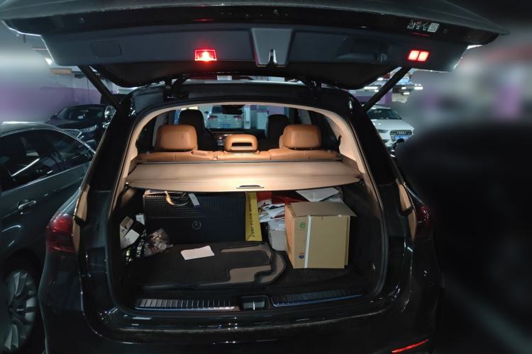 Used Mercedes-Benz GLE 2024 GLE 450 4MATIC Luxury Model Trunk