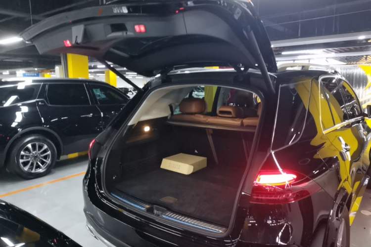 Used Mercedes-Benz GLE 2024 GLE 450 4MATIC Stylish Model Trunk