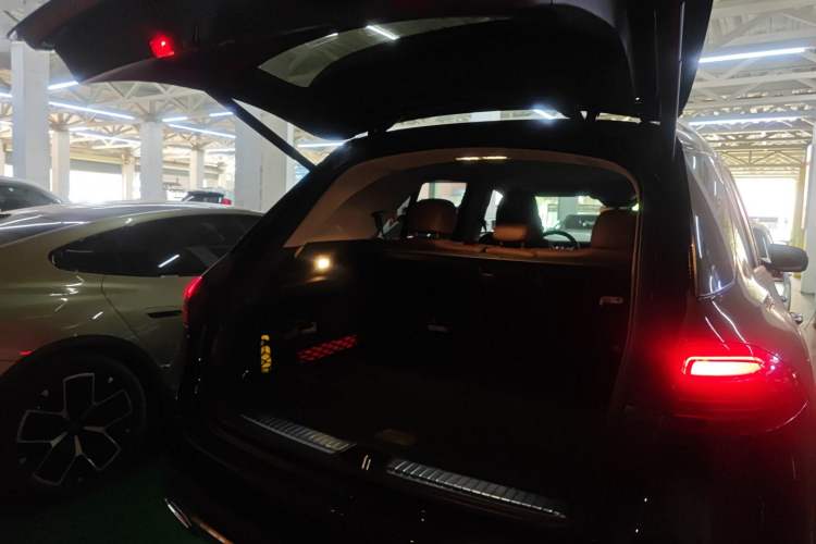 Used Mercedes-Benz GLE 2024 GLE 350 4MATIC Stylish Model Trunk
