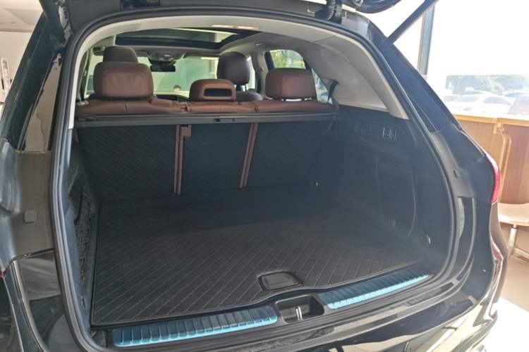 Used Mercedes-Benz GLE 2024 Refreshed GLE 350 4MATIC Stylish Edition Trunk