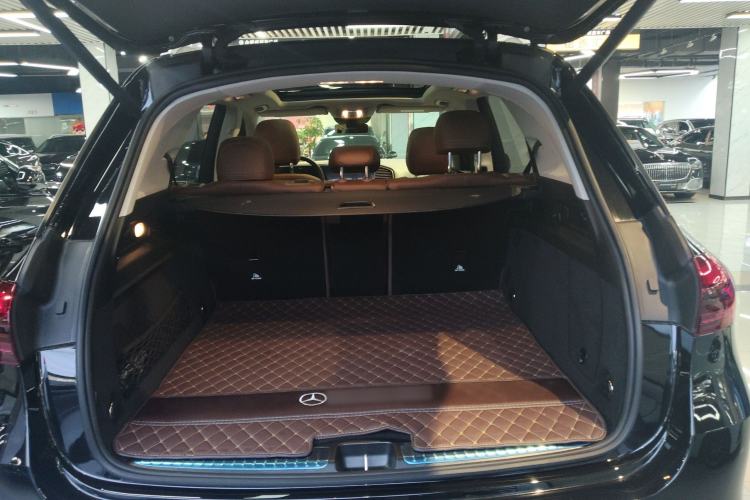 Used Mercedes-Benz GLE 2024 GLE 350 4MATIC Stylish Model Trunk