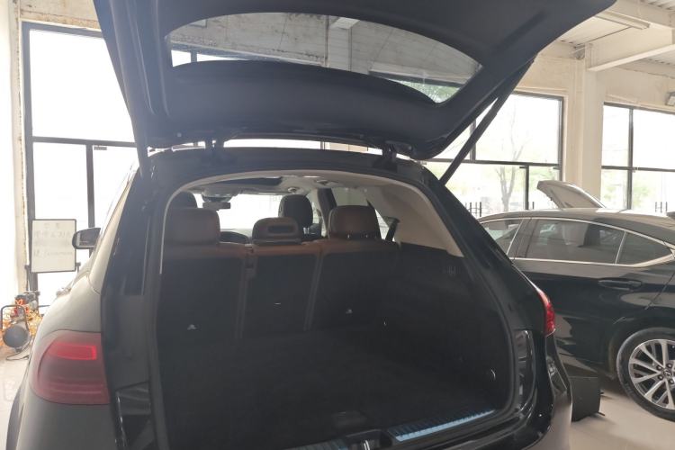 Used Mercedes-Benz GLE 2024 GLE 450 4MATIC Stylish Model Trunk