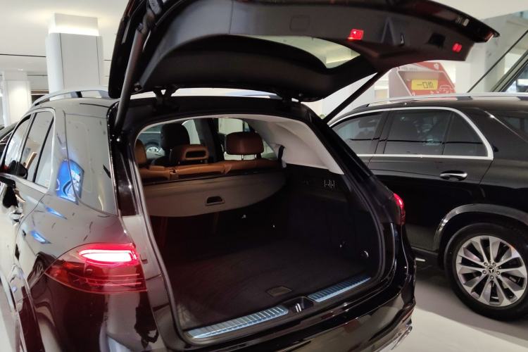Used Mercedes-Benz GLE 2024 Refreshed GLE 350 4MATIC Stylish Edition Trunk
