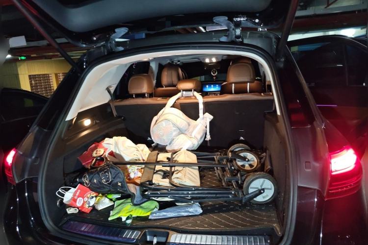 Used Mercedes-Benz GLE 2024 GLE 350 4MATIC Stylish Model Trunk