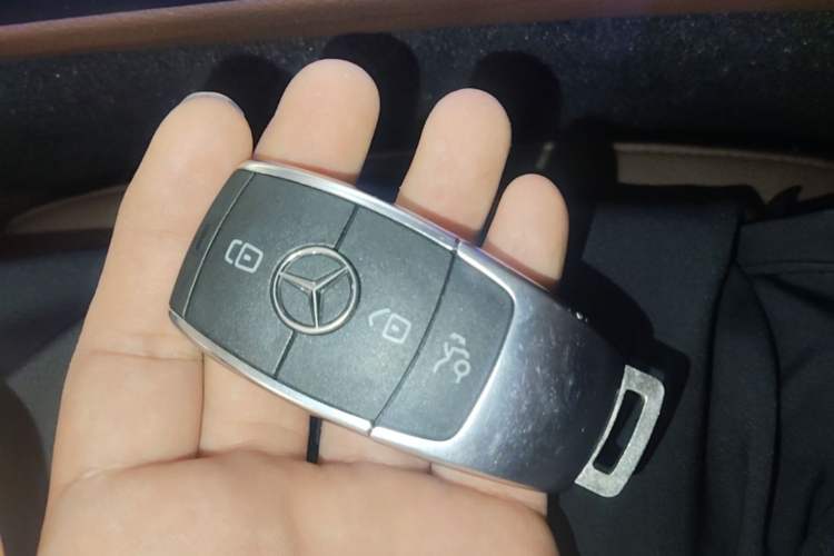 Used Mercedes-Benz GLE 2024 GLE 450 4MATIC AMG Line Vehicle Key