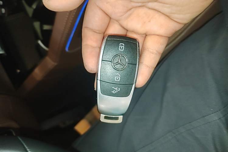 Used Mercedes-Benz GLE 2024 GLE 350 4MATIC Stylish Model Vehicle Key