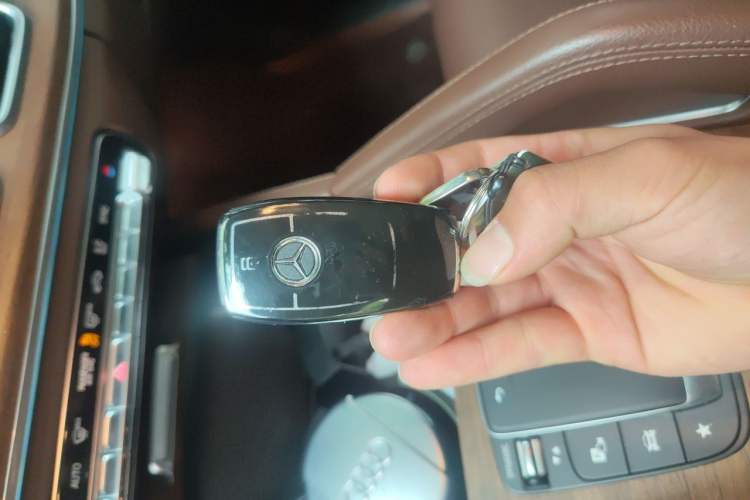 Used Mercedes-Benz GLE 2024 GLE 450 4MATIC Stylish Model Vehicle Key