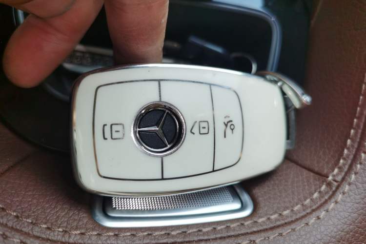 Used Mercedes-Benz GLE 2024 GLE 350 4MATIC Dynamic Edition Vehicle Key