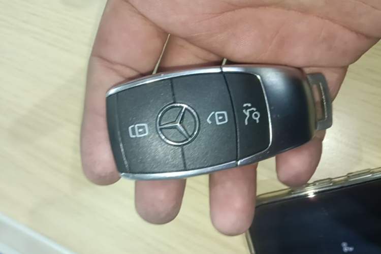 Used Mercedes-Benz GLE 2024 GLE 350 4MATIC Dynamic Edition Vehicle Key