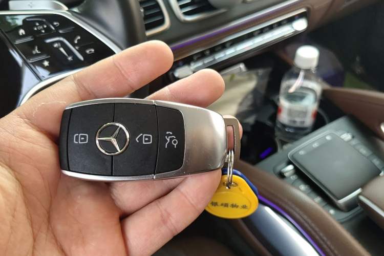 Used Mercedes-Benz GLE 2024 GLE 450 4MATIC Luxury Model Vehicle Key
