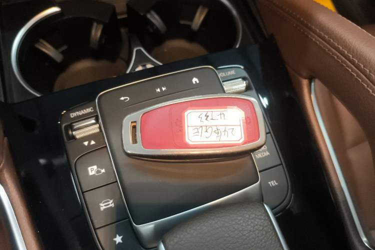 Used Mercedes-Benz GLE 2024 Refreshed GLE 350 4MATIC Stylish Edition Vehicle Key