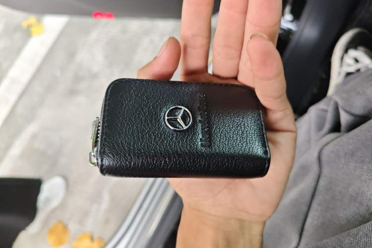Used Mercedes-Benz GLE 2024 GLE 450 4MATIC Luxury Model Vehicle Key