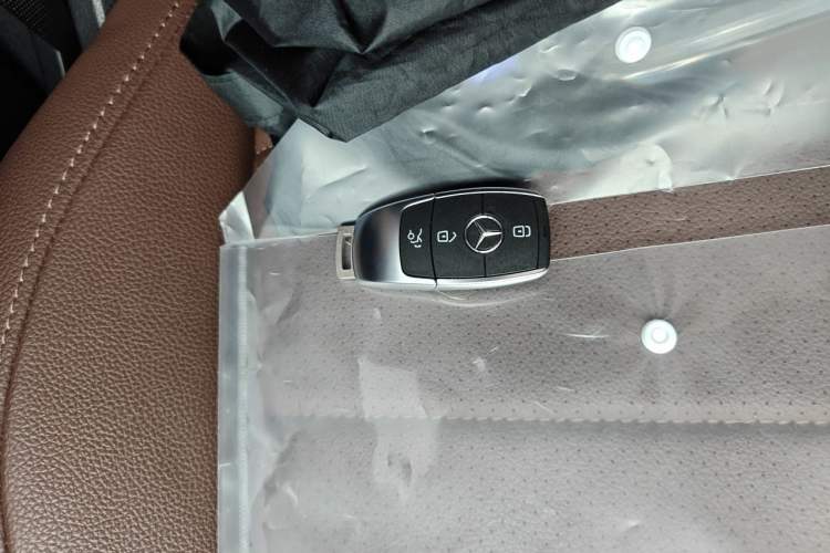 Used Mercedes-Benz GLE 2024 GLE 450 4MATIC Stylish Model Vehicle Key