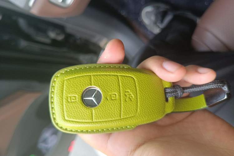 Used Mercedes-Benz GLE 2024 GLE 450 4MATIC Luxury Model Vehicle Key
