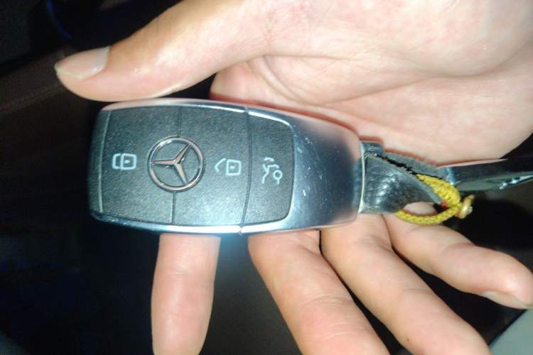 Used Mercedes-Benz GLE 2024 GLE 350 4MATIC Dynamic Edition Vehicle Key