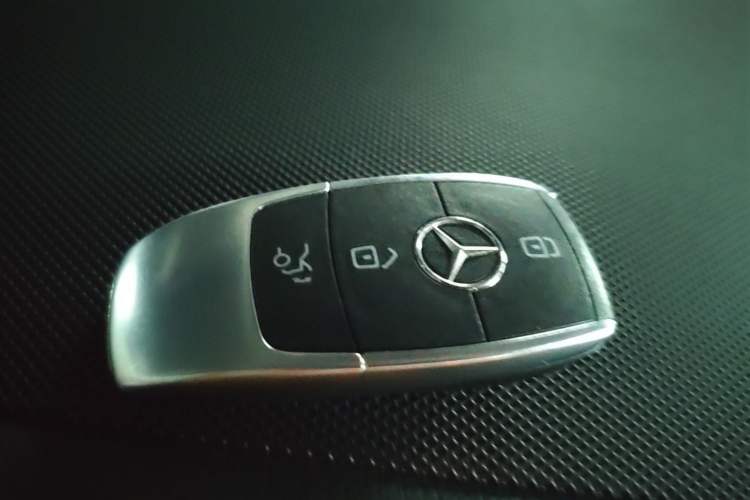Used Mercedes-Benz GLE 2024 GLE 450 4MATIC Stylish Model Vehicle Key