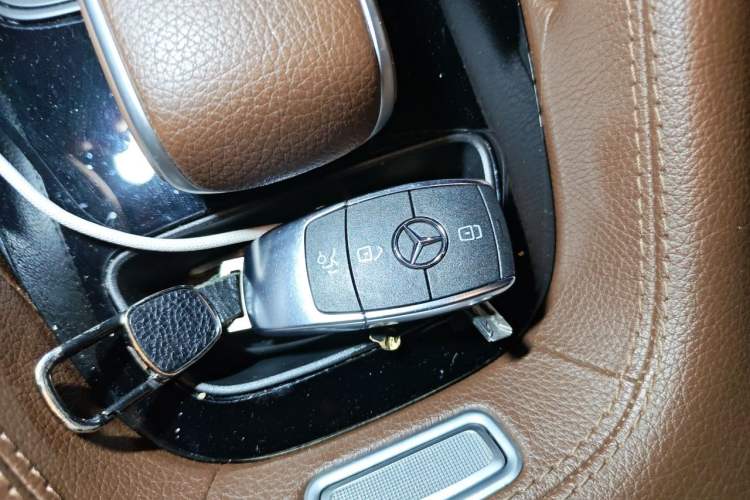 Used Mercedes-Benz GLE 2024 GLE 350 4MATIC Stylish Model Vehicle Key