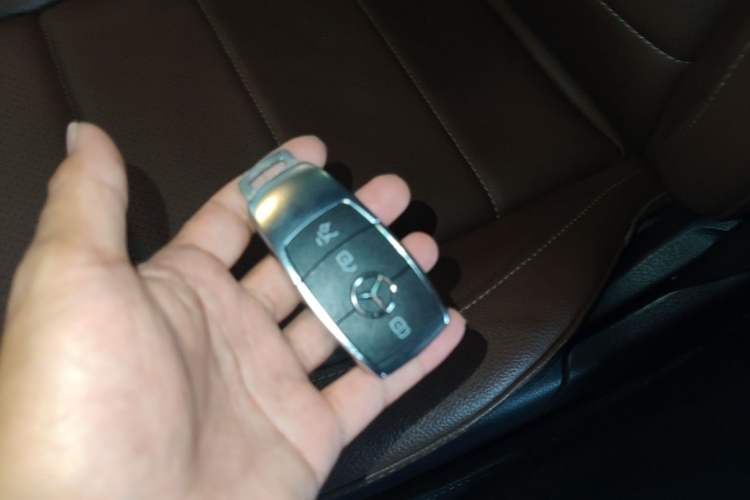 Used Mercedes-Benz GLE 2024 GLE 450 4MATIC Stylish Model Vehicle Key