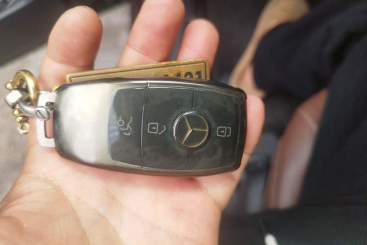 Used Mercedes-Benz GLE 2024 GLE 450 4MATIC Stylish Model Vehicle Key