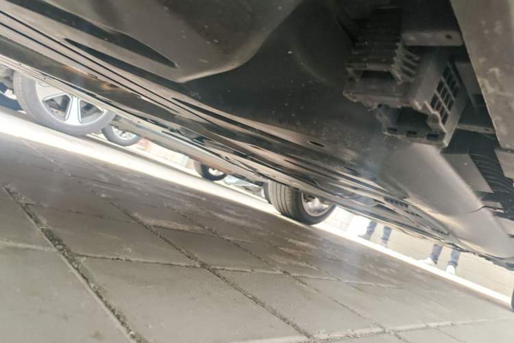 Used Mercedes-Benz GLE 2024 GLE 450 4MATIC Luxury Model Chassis Rear Right
