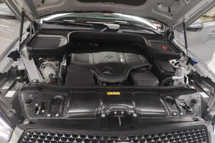 Used Mercedes-Benz GLE 2024 GLE 450 4MATIC Luxury Model Engine Bay