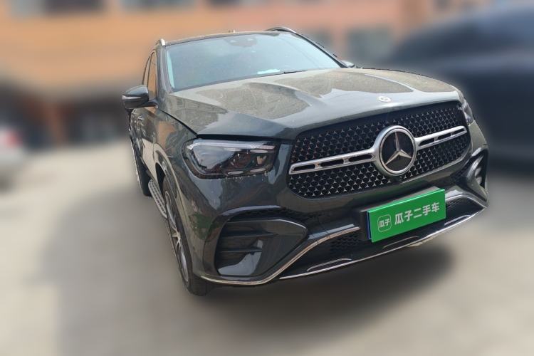 Used Mercedes-Benz GLE 2024 GLE 450 4MATIC Luxury Model Front Right 45 Deg