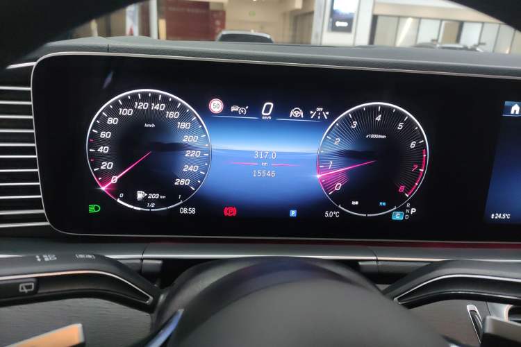 Used Mercedes-Benz GLE 2024 GLE 450 4MATIC Luxury Model Instrument Cluster