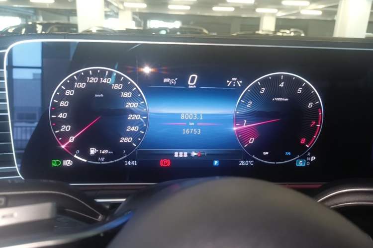 Used Mercedes-Benz GLE 2024 GLE 450 4MATIC Luxury Model Instrument Cluster