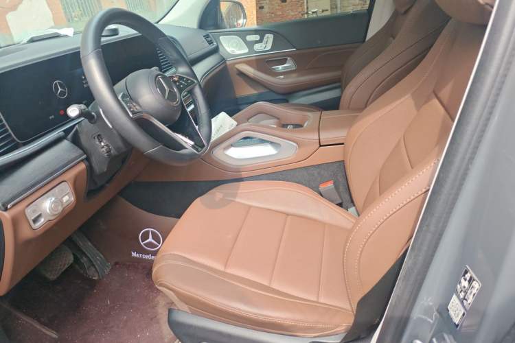 Used Mercedes-Benz GLE 2024 GLE 450 4MATIC Luxury Model Left Front Seat