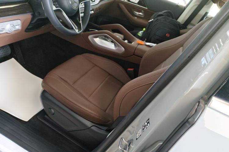 Used Mercedes-Benz GLE 2024 Refreshed GLE 350 4MATIC Stylish Edition Left Front Seat