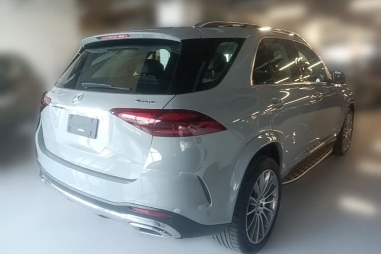 Used Mercedes-Benz GLE 2024 GLE 450 4MATIC Luxury Model Rear Right 45 Deg