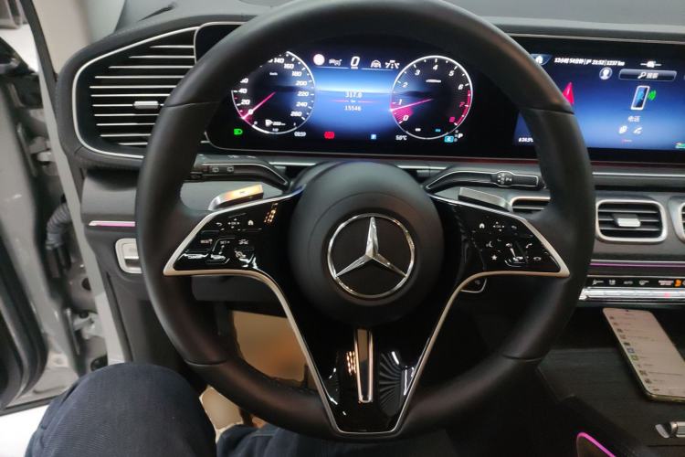 Used Mercedes-Benz GLE 2024 GLE 450 4MATIC Luxury Model Steering Wheel