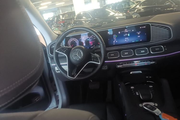 Used Mercedes-Benz GLE 2024 GLE 450 4MATIC Luxury Model Steering Wheel
