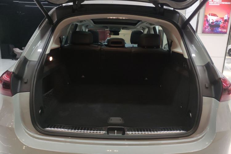 Used Mercedes-Benz GLE 2024 GLE 450 4MATIC Luxury Model Trunk