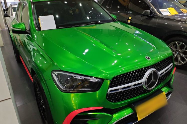 Used Mercedes-Benz GLE 2024 GLE 350 4MATIC Stylish Model Front Right 45 Deg