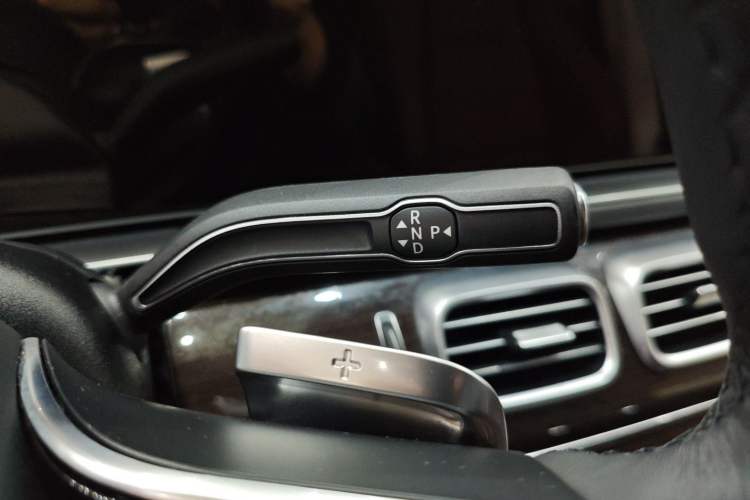 Used Mercedes-Benz GLE 2024 GLE 350 4MATIC Stylish Model Gear Lever