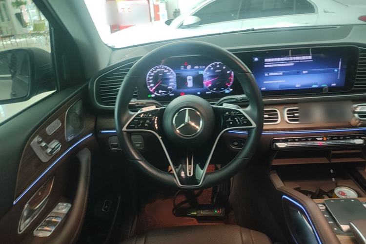 Used Mercedes-Benz GLE 2024 GLE 450 4MATIC Stylish Model Steering Wheel