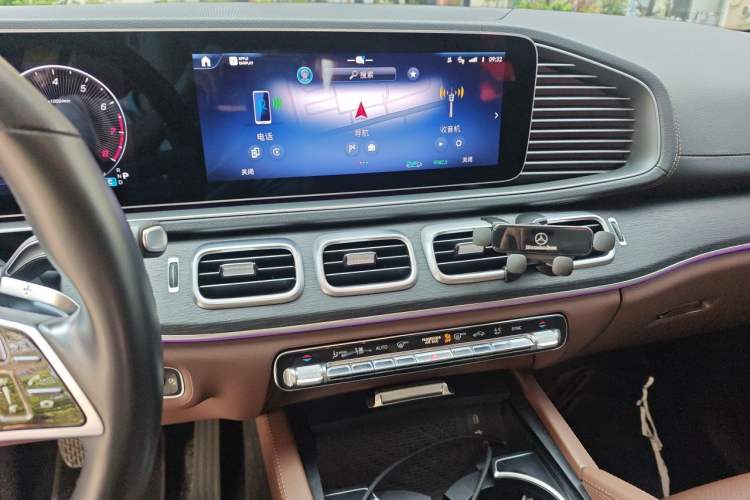 Used Mercedes-Benz GLE 2025 GLE 350 4MATIC Stylish Model Audio And AC Panel
