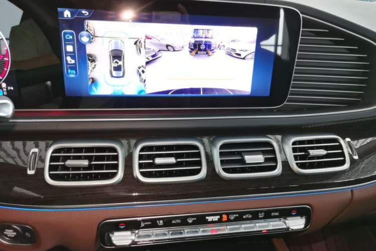 Used Mercedes-Benz GLE 2025-Year Restyled GLE 350 4MATIC Fashion Edition Audio And AC Panel