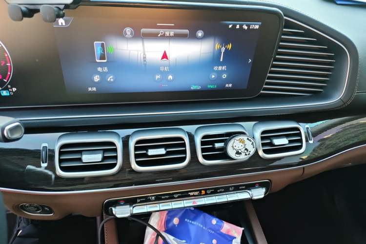 Used Mercedes-Benz GLE 2025-Year Restyled GLE 350 4MATIC Fashion Edition Audio And AC Panel